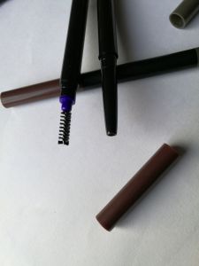 Auto Eyeliner Pencil with Brush